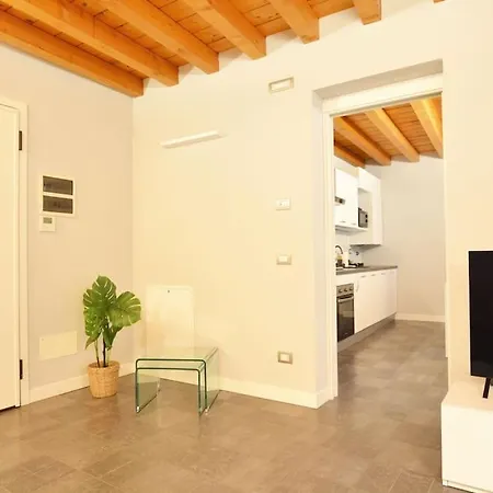 Dimora Leon Bianco - Eleganza E Centralita Apartmán